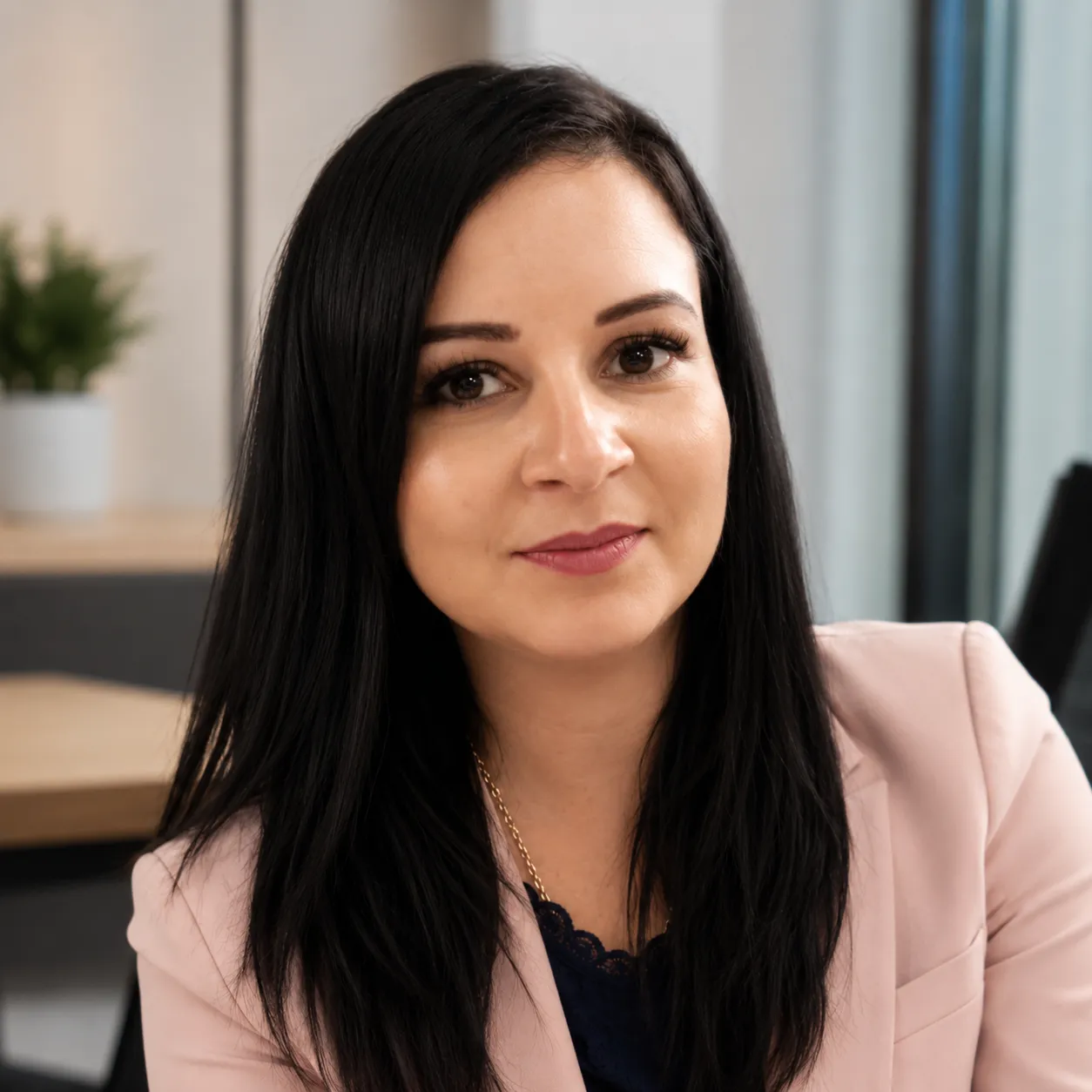 Ștefania Panait, Customer Service Collection - Termene.ro