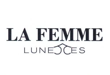 LA FEMME LUNETTES