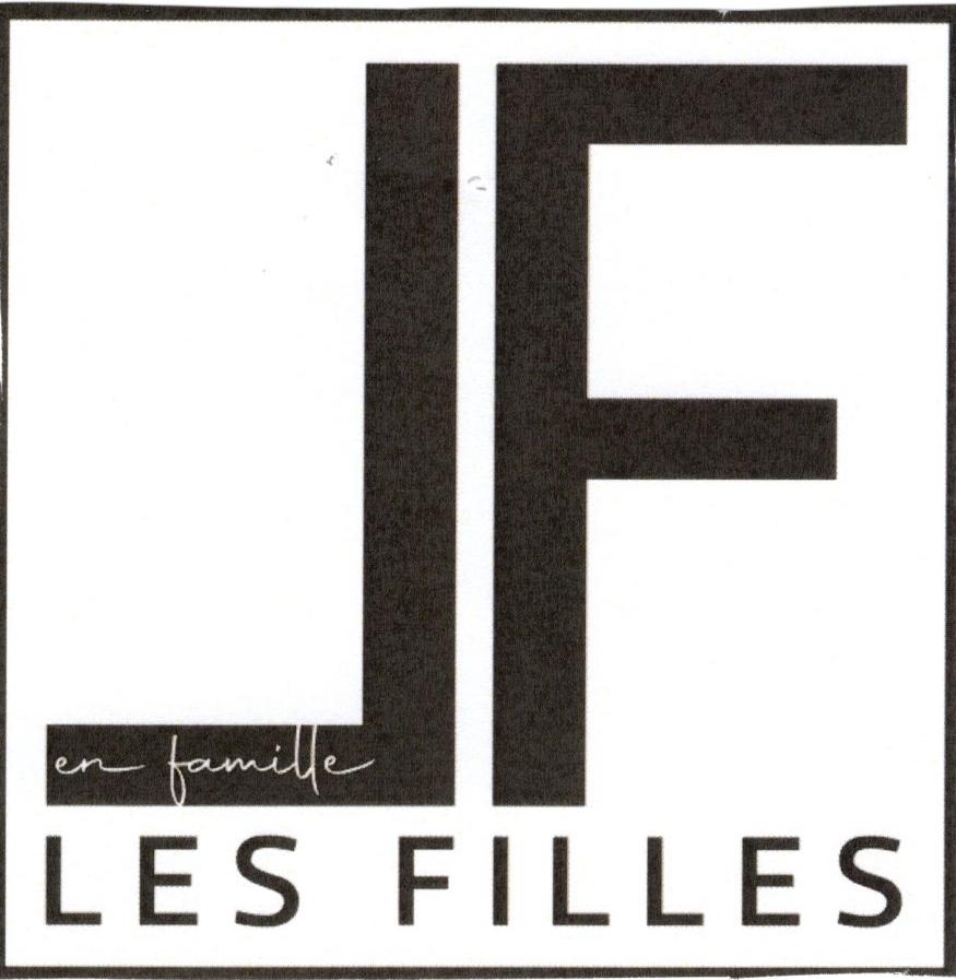 LES FILLES en famille LF